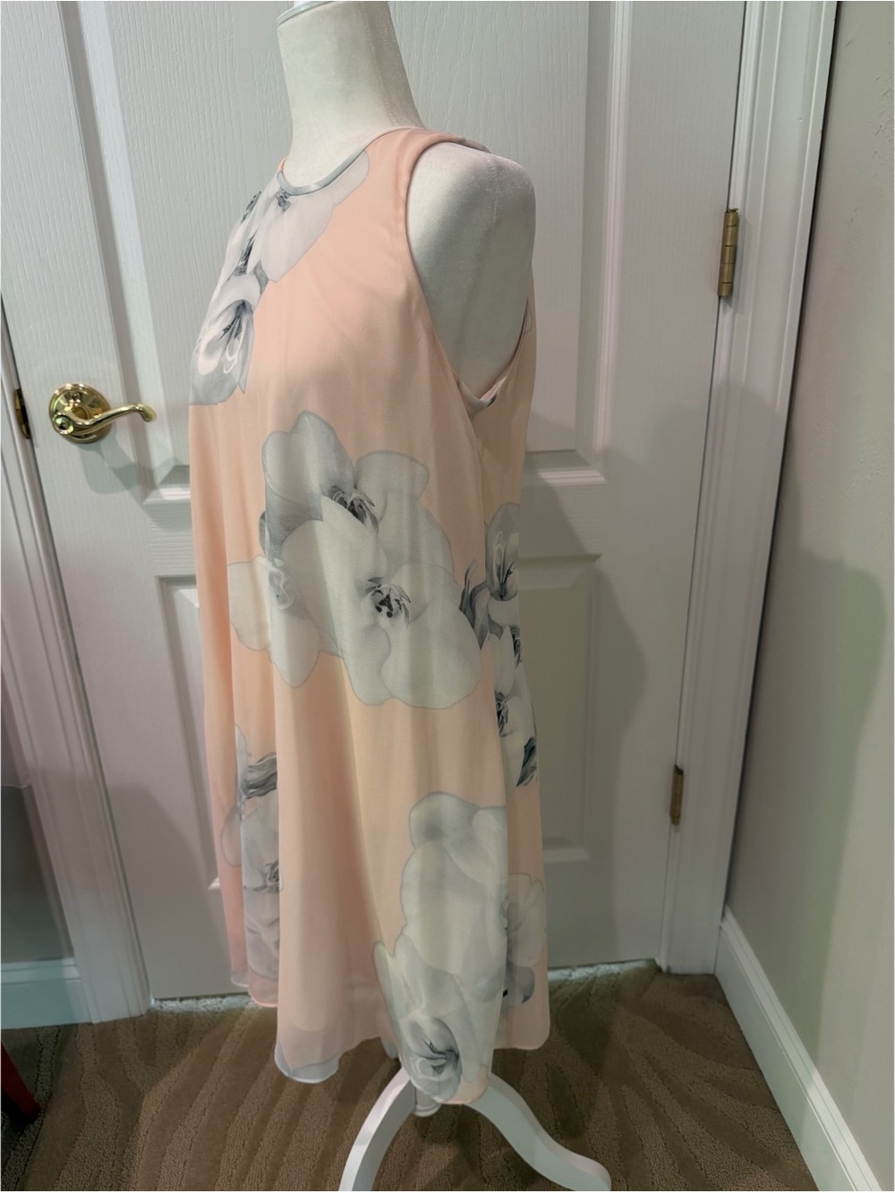 NWT Calvin Klein Peach Floral Sleeveless Trapeze Dress